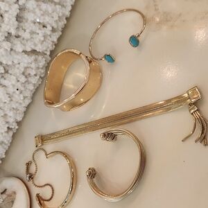 5 Piece Bracelet Bundle! Pretty Goldtone Jewelry Lot! You Get All 5 Bracelets!